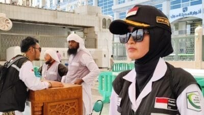 Rainy Dwi Armyta, Sosok Kowad Layani Jemaah tak Kenal Lelah