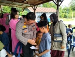 Polsek Aek Natas Polres Labuhanbatu Santuni Anak Yatim