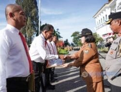 Bupati Beri Penghargaan kepada Prajurit Satreskrim Polres Tanah Karo