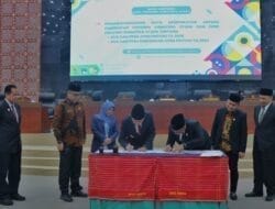 Pemprov dan DPRD Sumut Tanda Tangani KUA PPAS R-APBD 2025 dan P-APBD 2024