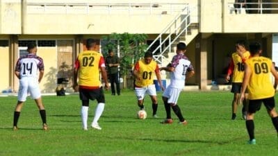 Laga Sepakbola TNI VS Polri di Lhokseumawe Sukseskan Pilkada