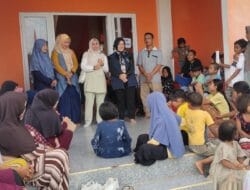 Ketua Dewan Bersama Anggota DPRK Aceh Selatan Salurkan Bantuan Banjir