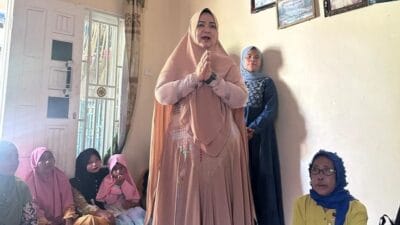 Cawabup Tiorita Disambut Hangat Warga Beruam