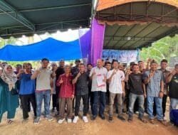 Masyarakat Pedalaman Sei Lepan Serahkan Dukungan kepada Pasangan SATRIA 