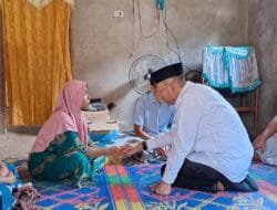 Jenguk Penderita Tumor di Desa Hutarimbaru, Saipullah Kasih Bantuan Biaya