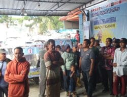 Tim Relawan Paslon SATRIA Berikan Bantuan Sembako