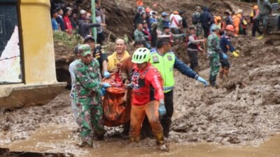 Evakuasi Korban Longsor Karo, 4 Meninggal Dunia Ditemukan 6 Lagi dalam Pencarian
