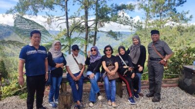 Kesbangpol dan FPK Kota Binjai Kunjungi Kaldera Geopark Toba
