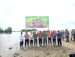 HUT Infanteri 115/Macan Leuser, Kapolres Aceh Selatan Ikut Menanam Mangrove