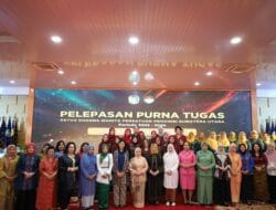 Ketua TP PKK Madina Hadiri Pelepasan Purna Tugas Ketua Dharma Wanita Sumut