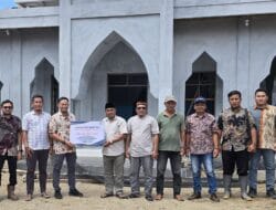 PTPN IV Unit Kebun Balap Serahkan TJSR 2024 untuk Masjid Taqwa Desa Sari Kenanga