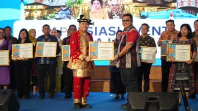 Event Gelar Melayu Serumpun Sukses Digelar, Wali Kota Medan Terima Penghargaan dari Gubsu