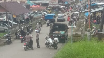 Dishub dan Polres Aceh Selatan Tertibkan Lalu Lintas di Pajak Inpres Tapaktuan