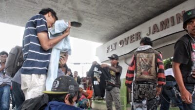 Komunitas Punk Medan Gelar Pasar Gratis di Bawah Fly Over Jamin Ginting
