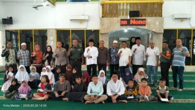 BKM Masjid Perjuangan 45 Bagi Santunan kepada 25 Anak Yatim
