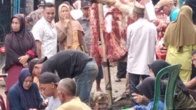 H-1 Lebaran, Harga Daging di Pasar Sinunukan Tembus Rp170.000 per Kg, Lemang Rp60.000 per Batang