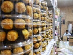 Jelang Lebaran, Penjualan Kue Kering Meningkat