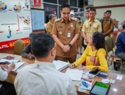 Sidak Disdukcapil Medan, Rico Waas: Petugas Harus Beri Pendampingan agar Masyarakat Tidak Bingung