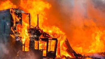 Ratusan Kios Monza di Tanjungbalai Musnah Dilalap Api, Diduga Sengaja Dibakar