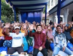 Pulang Kampung, Ricky Anthony Disambut Hangat Ribuan Warga