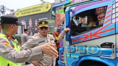 Libur Lebaran, Jalur Wisata Medan-Berastagi Mulai Dipadati Kendaraan