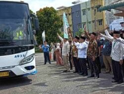 Jamaah Calon Haji Kloter 1 Padangsidipuan Diberangkatkan ke Makkah