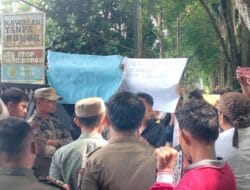Lagi, Mahasiswa  Unjuk Rasa di Kantor Dinkes Langkat Soal Bangunan IPAL Rp1,2 M