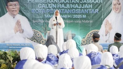 Pemko Siantar Lepas Keberangkatan 111 Jemaah Haji