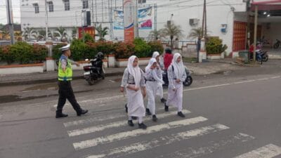 Satlantas Polres Langkat Gelar Strong Point untuk Kelancaran Lalu Lintas