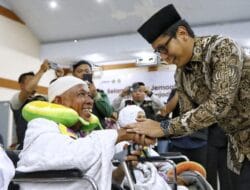 Lepas 239 Jemaah Calhaj Asal Medan, Rico Waas: Jaga Kesehatan dan Fokus Jalankan Ibadah