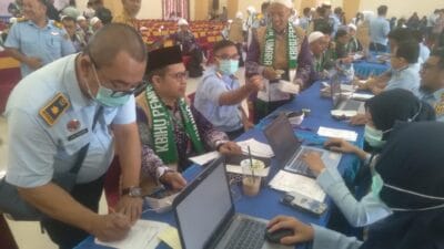 Jamaah Calhaj Kloter 24 Terakhir Tiba di Asrama Haji Medan