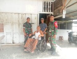 Danramil 11/Kluet Tengah Bantu Kursi Roda ke Warga Penderita Stroke