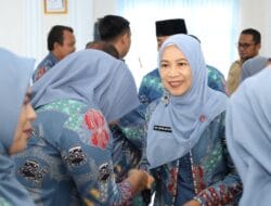 Yupri Astuti Kukuhkan Pengurus Dekranasda Madina