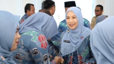 Yupri Astuti Kukuhkan Pengurus Dekranasda Madina