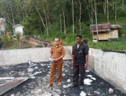 Tinjau SDN 225 Terbakar, Plt. Kadis Pendidikan Madina: Ujian Kenaikan Kelas Tetap Berjalan