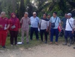 PN Madina Gelar Sidang Lapangan Perkara Gugatan Sudarmaji dengan Tergugat PT. Palmaris Raya