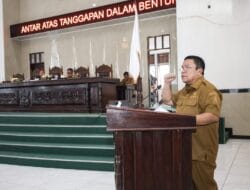 Wali Kota Siantar Wesly Silalahi Sampaikan Nota Jawaban di Rapat Paripurna DPRD