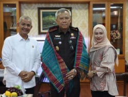 Pimpinan DPRD Terima Kunjungan Perpisahan Kajati Sumut
