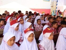 Tahun Ajaran Baru, Bupati Madina Imbau Para Ayah Antar Anak ke Sekolah