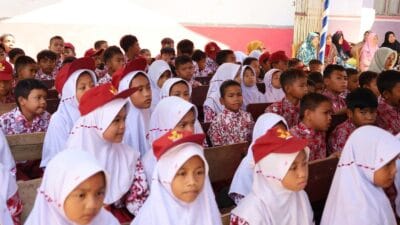Tahun Ajaran Baru, Bupati Madina Imbau Para Ayah Antar Anak ke Sekolah