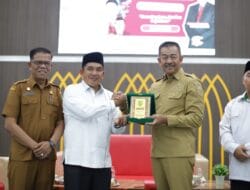 Hadiri Pembekalan KKN STAIN, Bupati Madina: Mahasiswa Harus Mampu Membawa Perubahan di Tengah Masyarakat