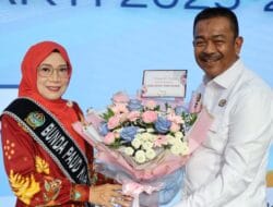Yupri Astuti Dikukuhkan sebagai Bunda PAUD dan Ketua Dekranasda Madina