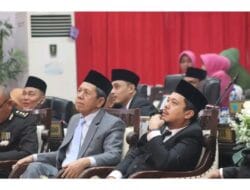 Bupati Hadiri Rapat Paripurna DPRD Kabupaten Paluta