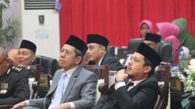 Bupati Hadiri Rapat Paripurna DPRD Kabupaten Paluta