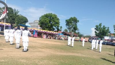 Ribuan Warga Saksikan Kemeriahan Upacara  HUT ke-80 RI di Kecamatan Sinunukan