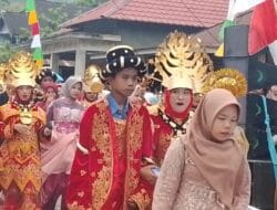 Masyarakat Panyabungan Timur Antusias Saksikan Karnaval HUT ke-80 Kemerdekaan RI