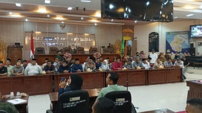11 Anggota DPRD Langkat Bolos Saat Ada Demo, Massa Sampaikan 14 Tuntutan