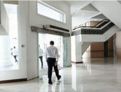 Jaksa Sidik Dugaan Korupsi Smartboard Rp 50 M, Faisal Hasrimy Menghindar dari Wartawan