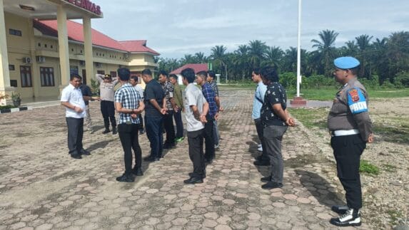 AKP Raden Saleh Harahap Pimpin Apel Pagi Operasi Kancil Toba di Mapolres Palas