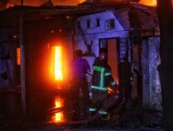 11 Rumah Semi Permanen Terbakar di Sukaramai